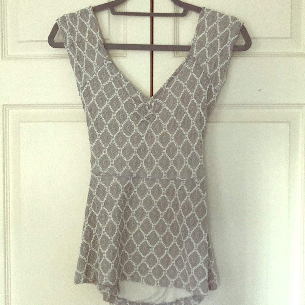 Anthropologie grey and white lace peplum top